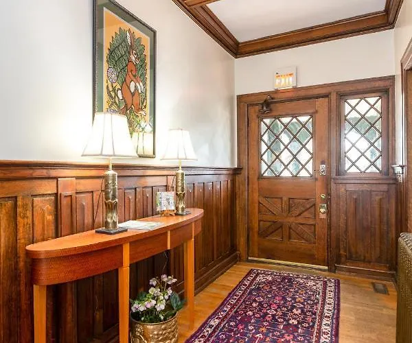 Bed & Breakfast The Shaffner 4*